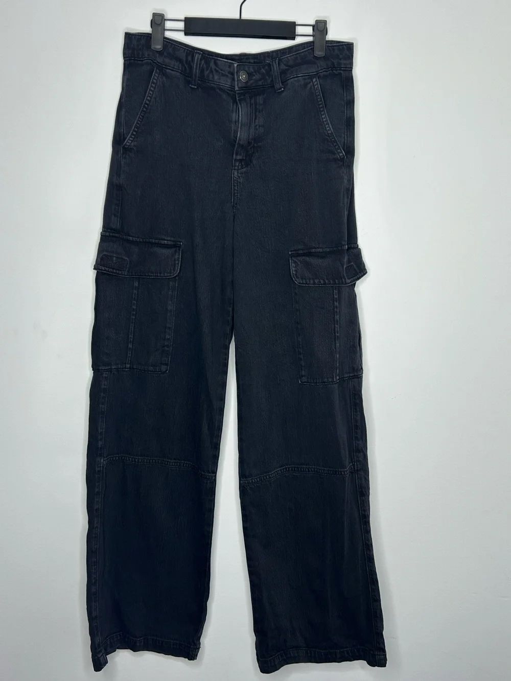 American Eagle High Rise Baggy Wide Leg Cargo Jeans Black Size 4 Long